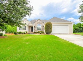1251 Webb Farm Ln, Loganville, GA 30052