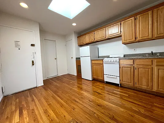 Rented by Best Apartments North Inc | media 17