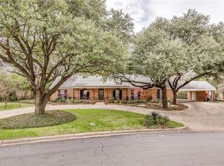 13319 Meadowside Dr, Dallas, TX 75240