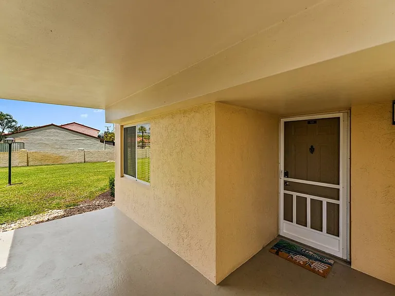 Palm Ave — Photo 37