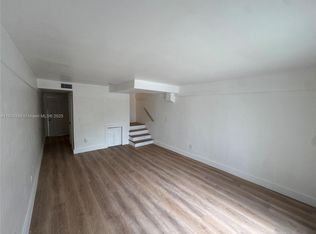 1201 SW 42nd Ave APT 216, Miami, FL 33134