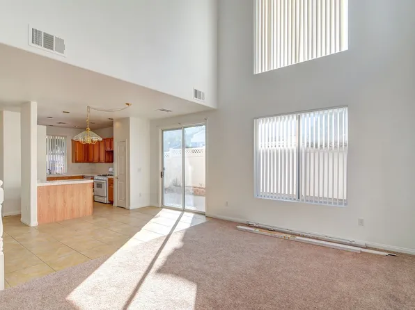 6180 Bridgeport Hills Ave, Las Vegas, NV 89139