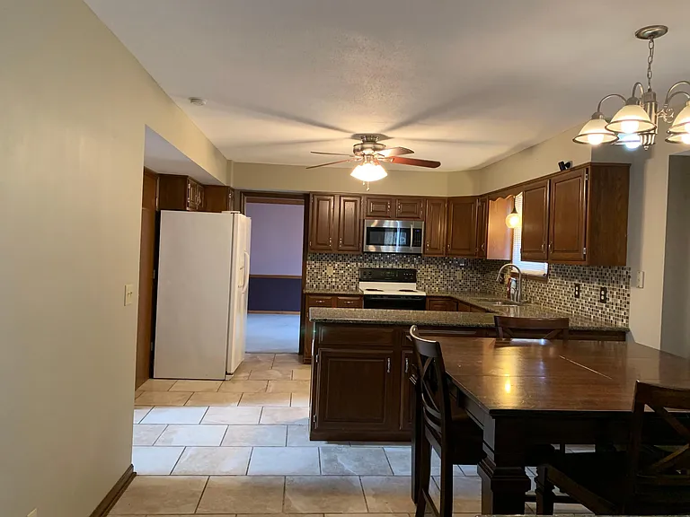 8048 Twin Creek Trce — Photo 3
