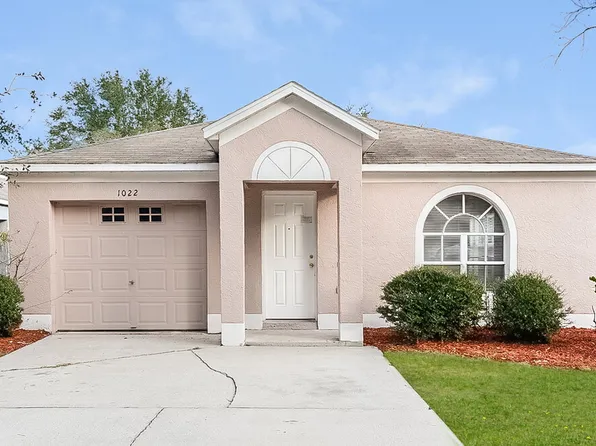 1022 Harvest Moon Dr, Seffner, FL 33584