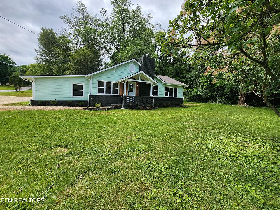 1st image of 646 E Beaver Creek Dr