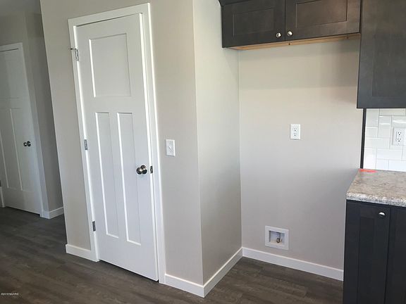 5th image of 4144 Wild Meadow St