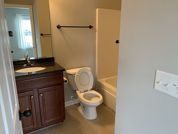 4th image of 1113 Ransom Way
