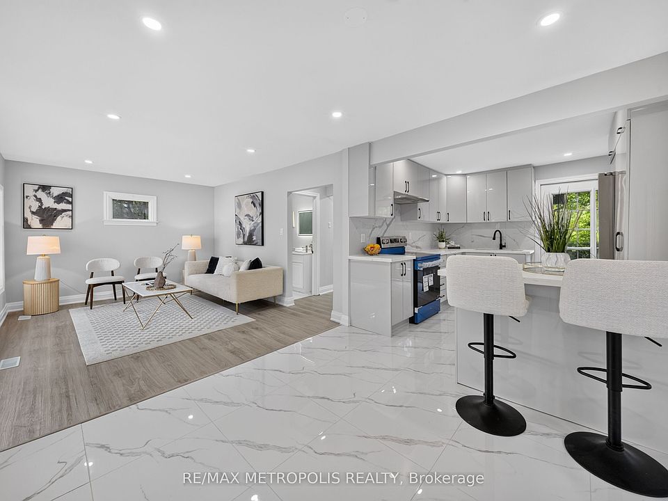 1st image of 208 Palmerston Ave