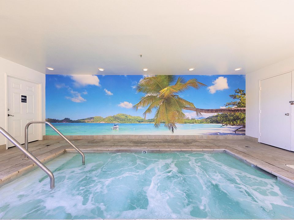 Terrace Trousdale Apartments Pool
