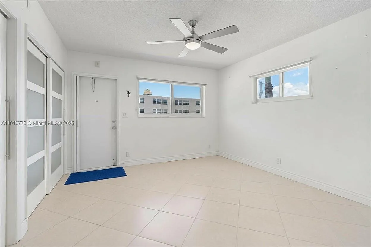 2170 NE 51st Ct — Photo 4
