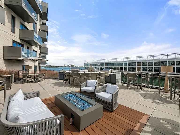 300 Pier 4 Blvd #6D — Photo 34