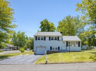 128 Belvedere Dr, Meriden, CT 06450