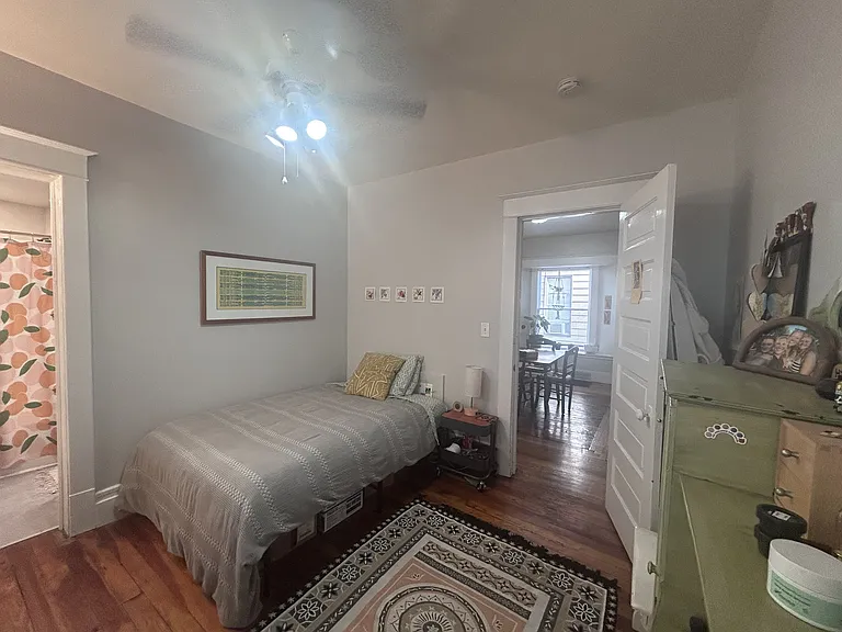 260 Eastern Ave SE #1 — Photo 4