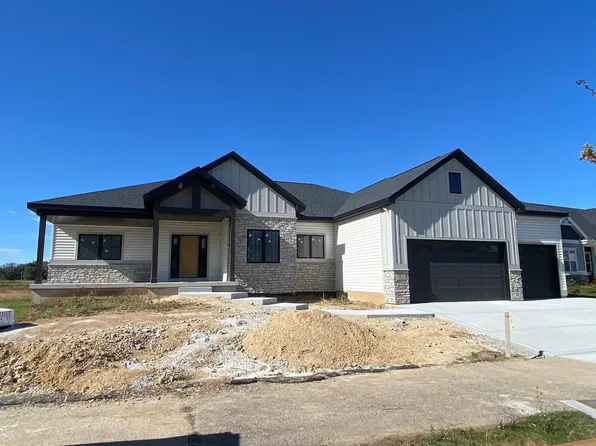 7654 Autumn Blaze Trail, Deforest, WI 53532