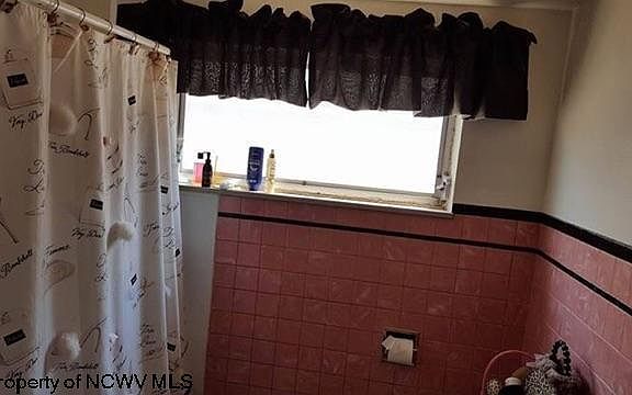 5th image of 1300 Virginia Ave