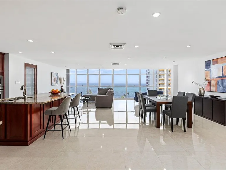 860 Ashford Ave #9 — Photo 4