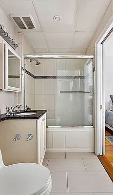 4th image of 199 Huron St APT 1A