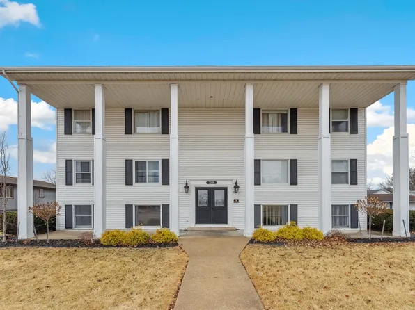 1209 Washington Ave APT C2, Dixon, IL 61021