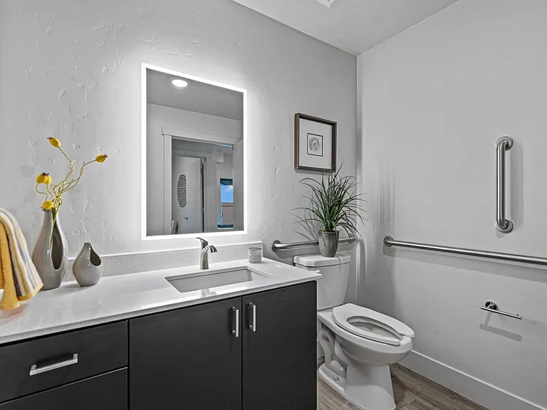 The Eliana Apartments — Photo 13