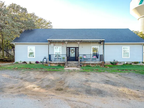 428 Gail Dr, Kennedale, TX 76060