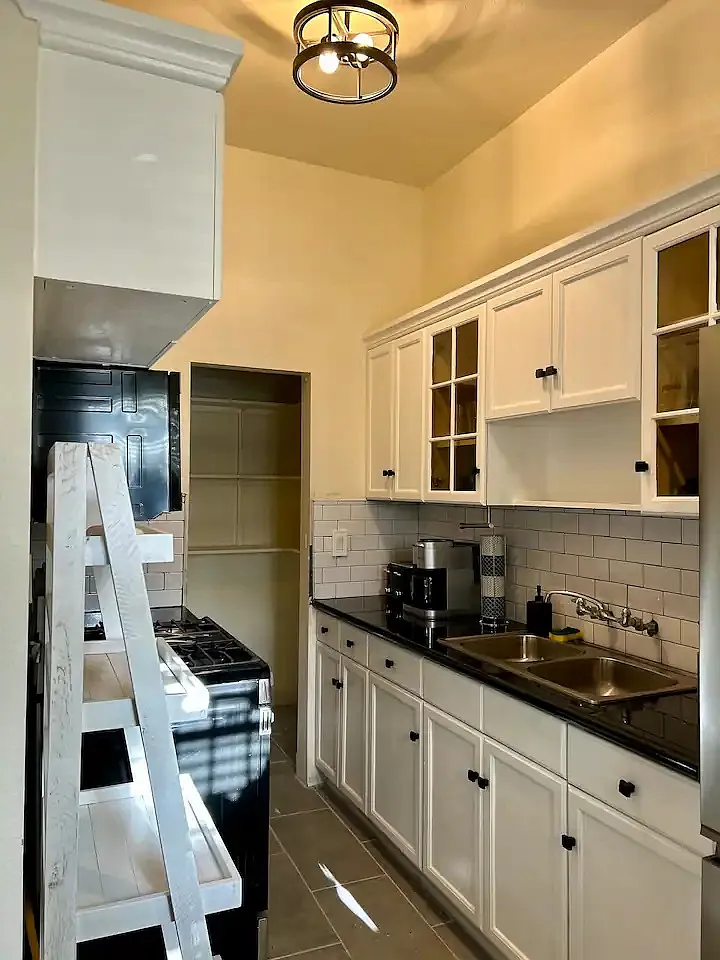 Studio, 418 sqft, $2,000 — Photo 4