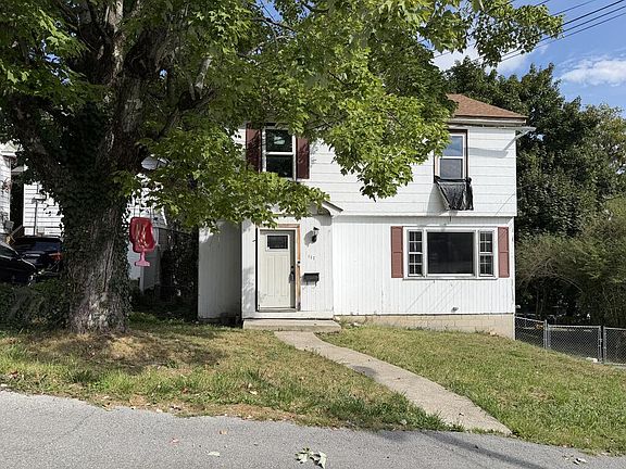 2nd image of 117 Mason St