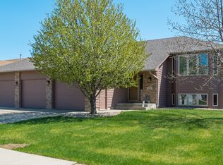 212 N Sandberg Dr, Sioux Falls, SD 57110