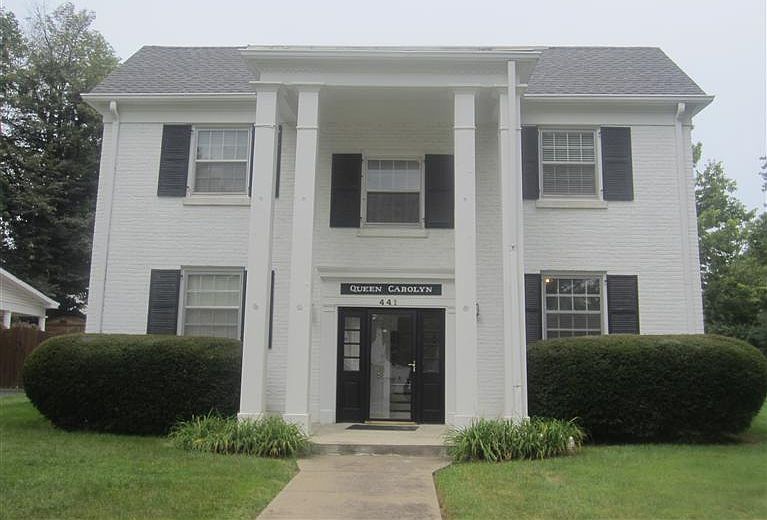 1st image of 441 Queensway Dr APT 4