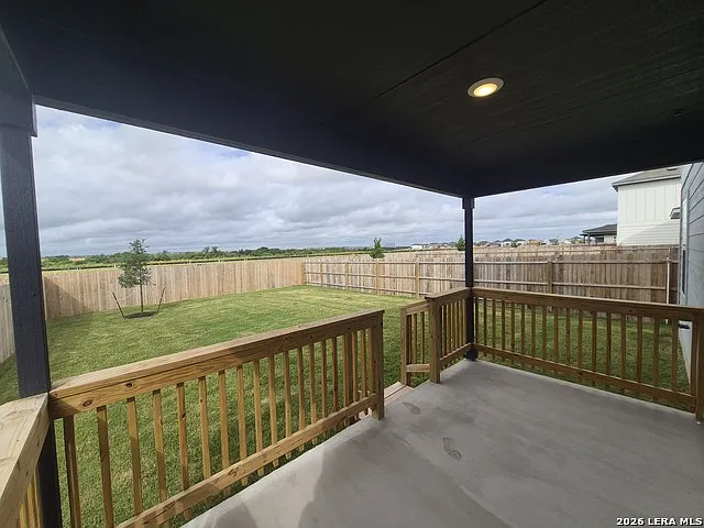 942 Bluegrass Point — Photo 31