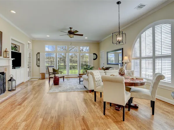 51 Dartmoor Ct, Sugar Land, TX 77479