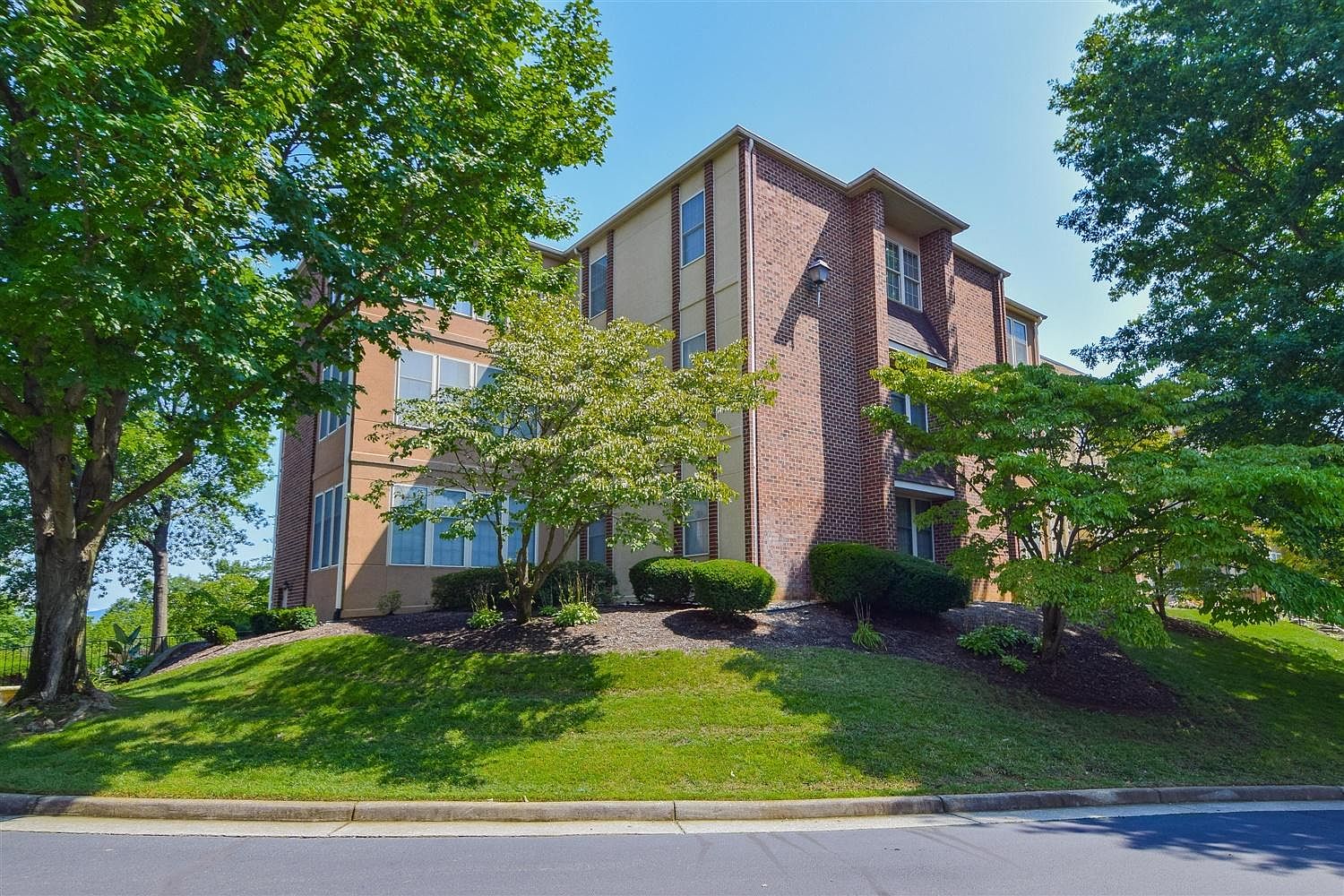 Storage Units Roanoke Va 24018 Dandk Organizer