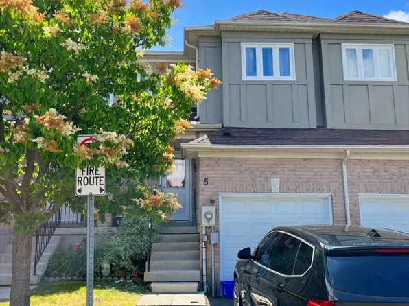 5 Alexis Way, Whitby, ON L1R 2N9