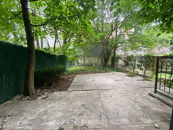 3rd image of 26 Lefferts Pl #1E