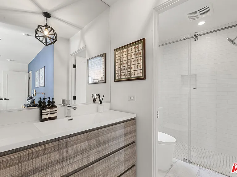1739 San Ysidro Dr — Photo 11