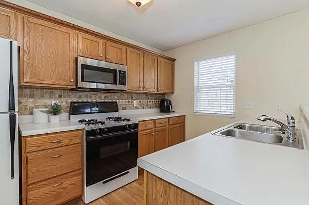 244 Parktrail Rd — Photo 74