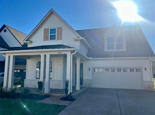 10207 Louanne Dr, Collierville, TN 38017