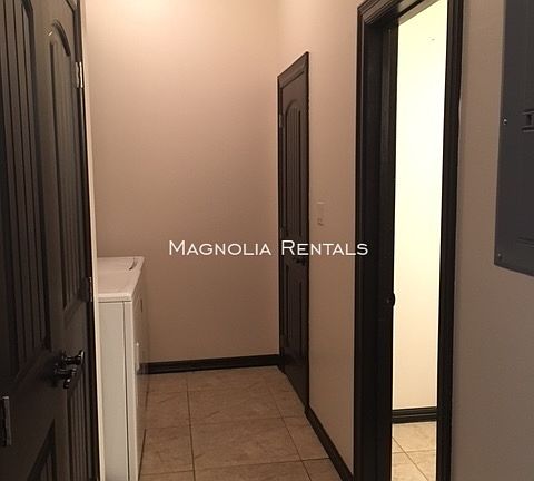 5th image of 1313 E Olympia Ave APT 2