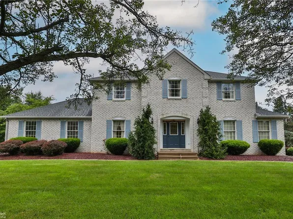3291 Regal Rd, Bethlehem, PA 18020