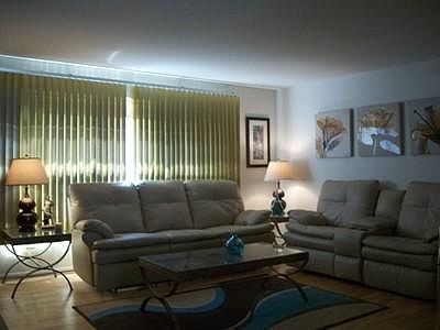 2nd image of 306 Chicago Ave #2SOUTH