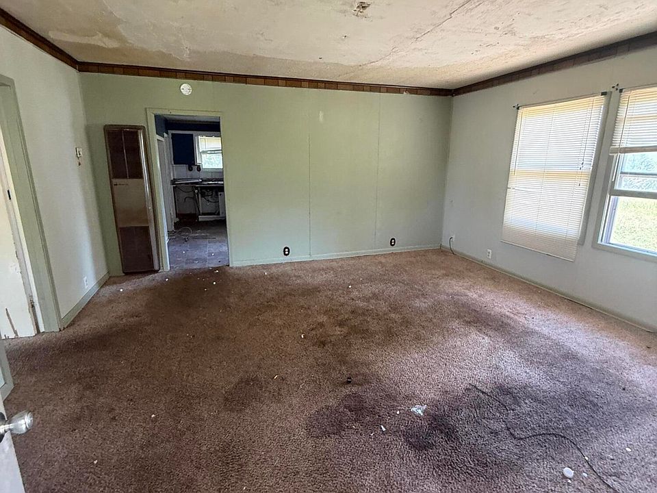 2nd image of 2123 Trenton Street
