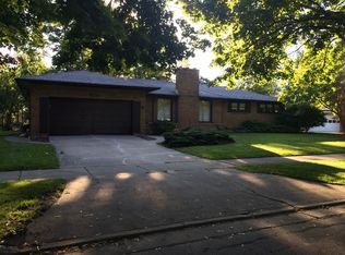 409 Sharpe St, Essexville, MI