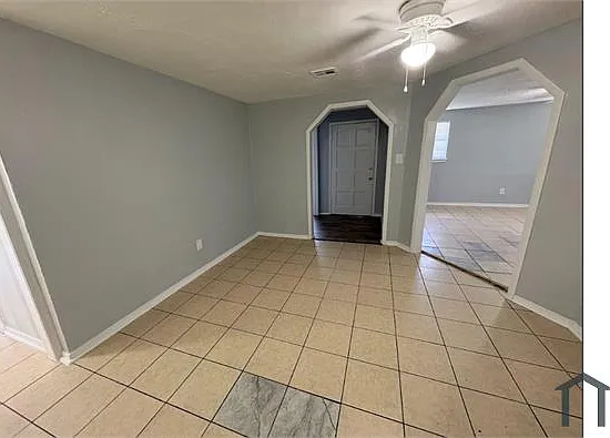 1936 Lariet Ln — Photo 3