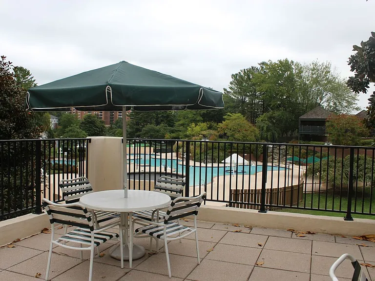 307 Yoakum Pkwy #809 — Photo 20