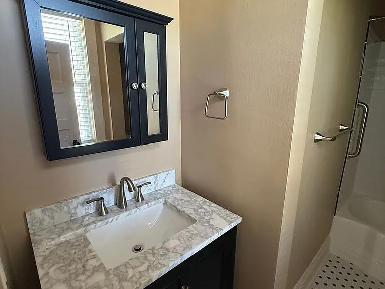 509 Walter St SE — Photo 5