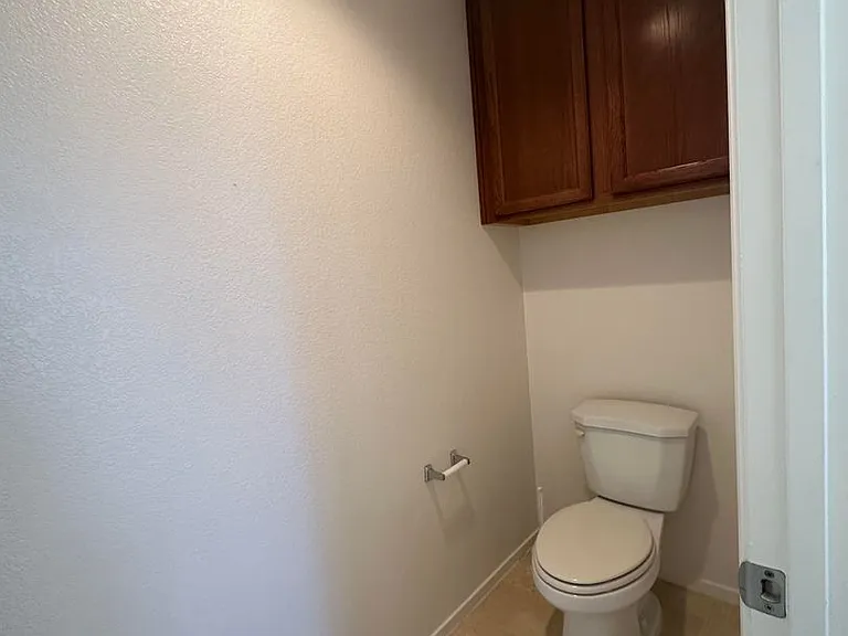 930 Wembly Hills Pl — Photo 8