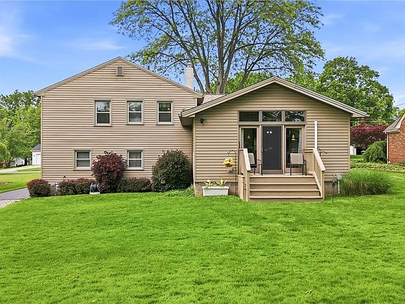 2nd image of 773 Wildwood Dr