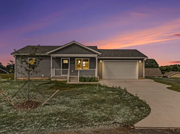 265 Stonecrest Dr, Shelby, MI 49455
