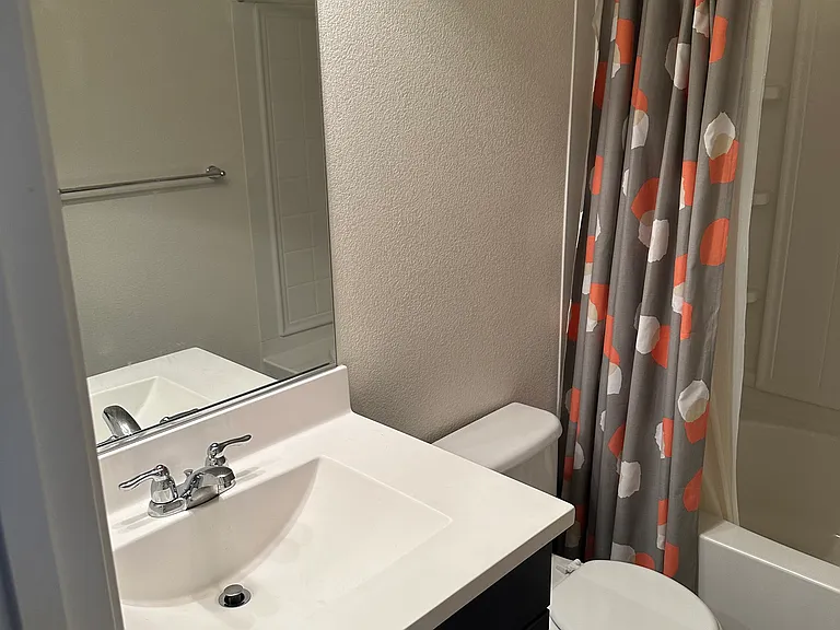 1153 Martin Luther King Dr — Photo 2