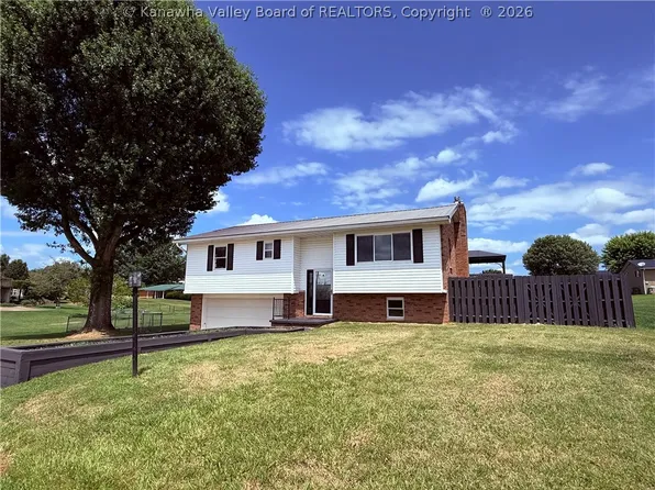 62 Dotson Dr, Millwood, WV 25262