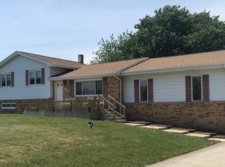 708 N Meridian Rd, Valparaiso, IN 46385